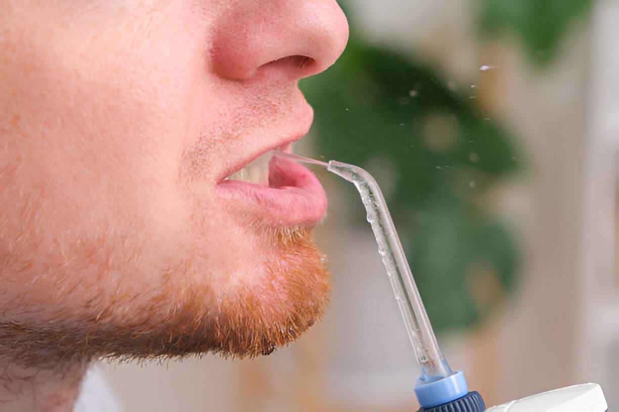 water flosser vs traditional floss