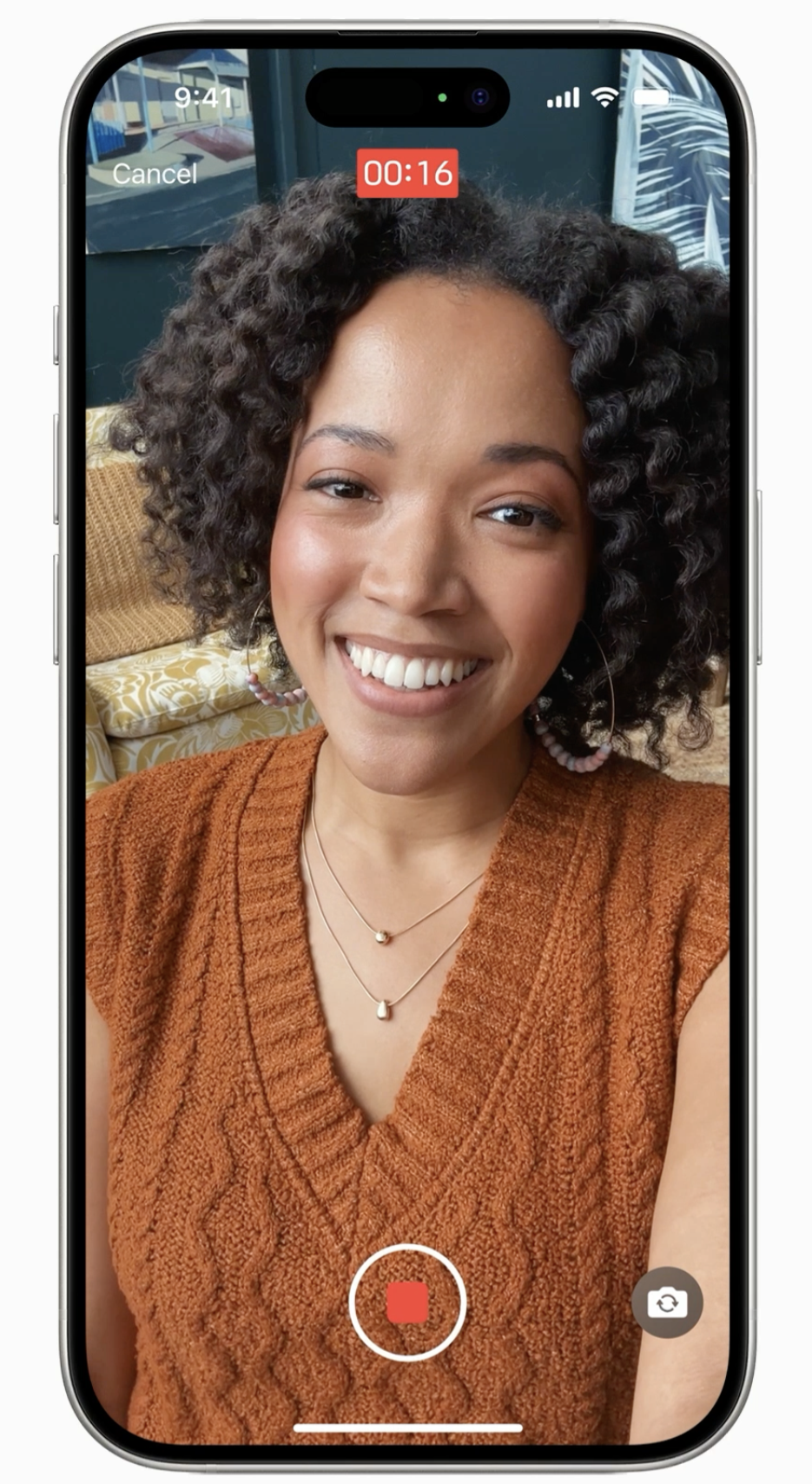 Screenshot of FaceTime Video Message being recorded. Apple IOS 17