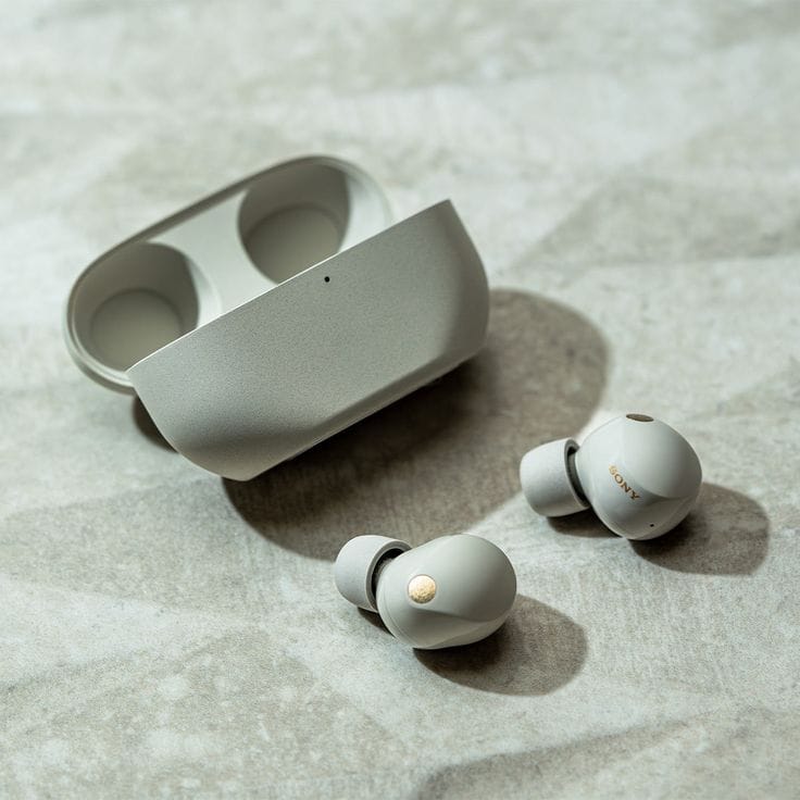wireless earbuds