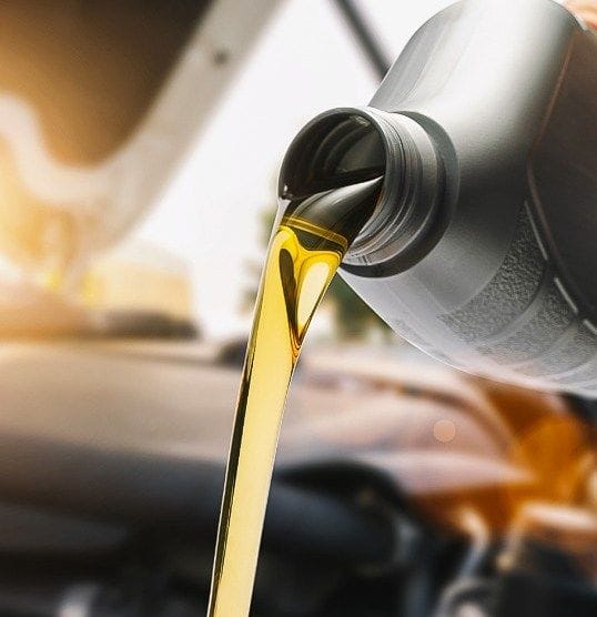 do electric cars use oil